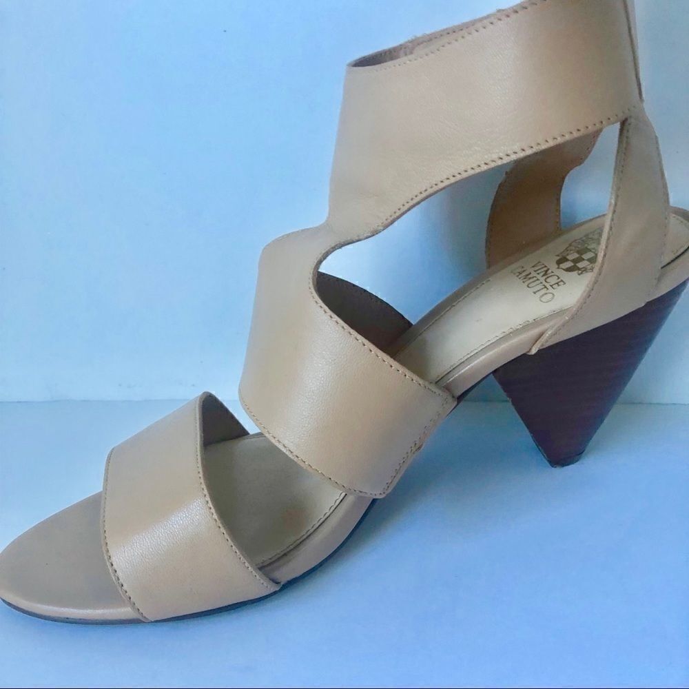 VINCE CAMUTO CAMEL LEATHER SANDALS - Picture 4 of 6